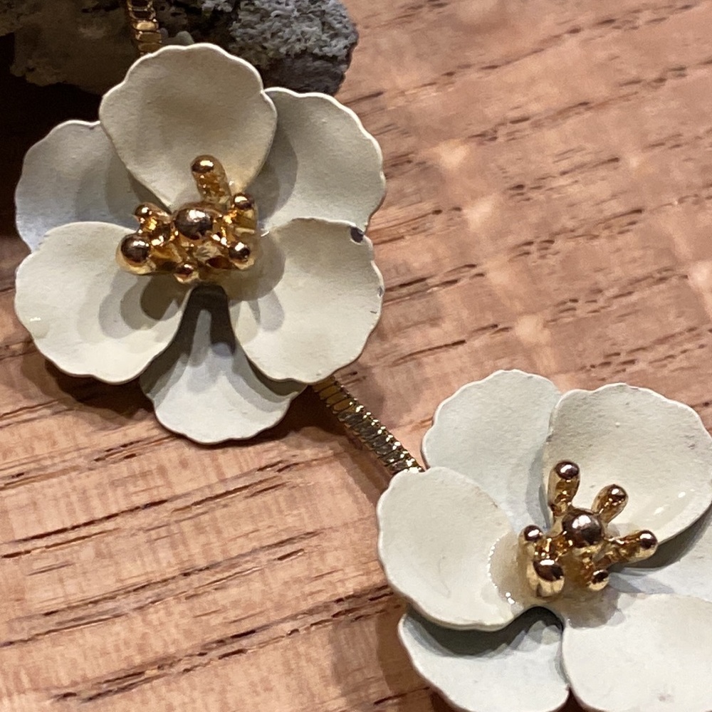 Flower Blossom Earrings - Picture 12 of 12